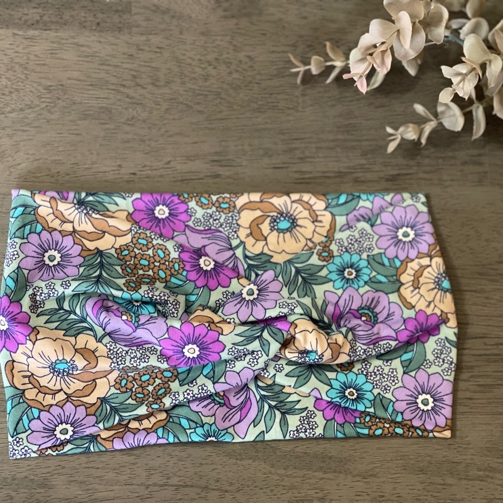 Vintage large purple flower twist headband